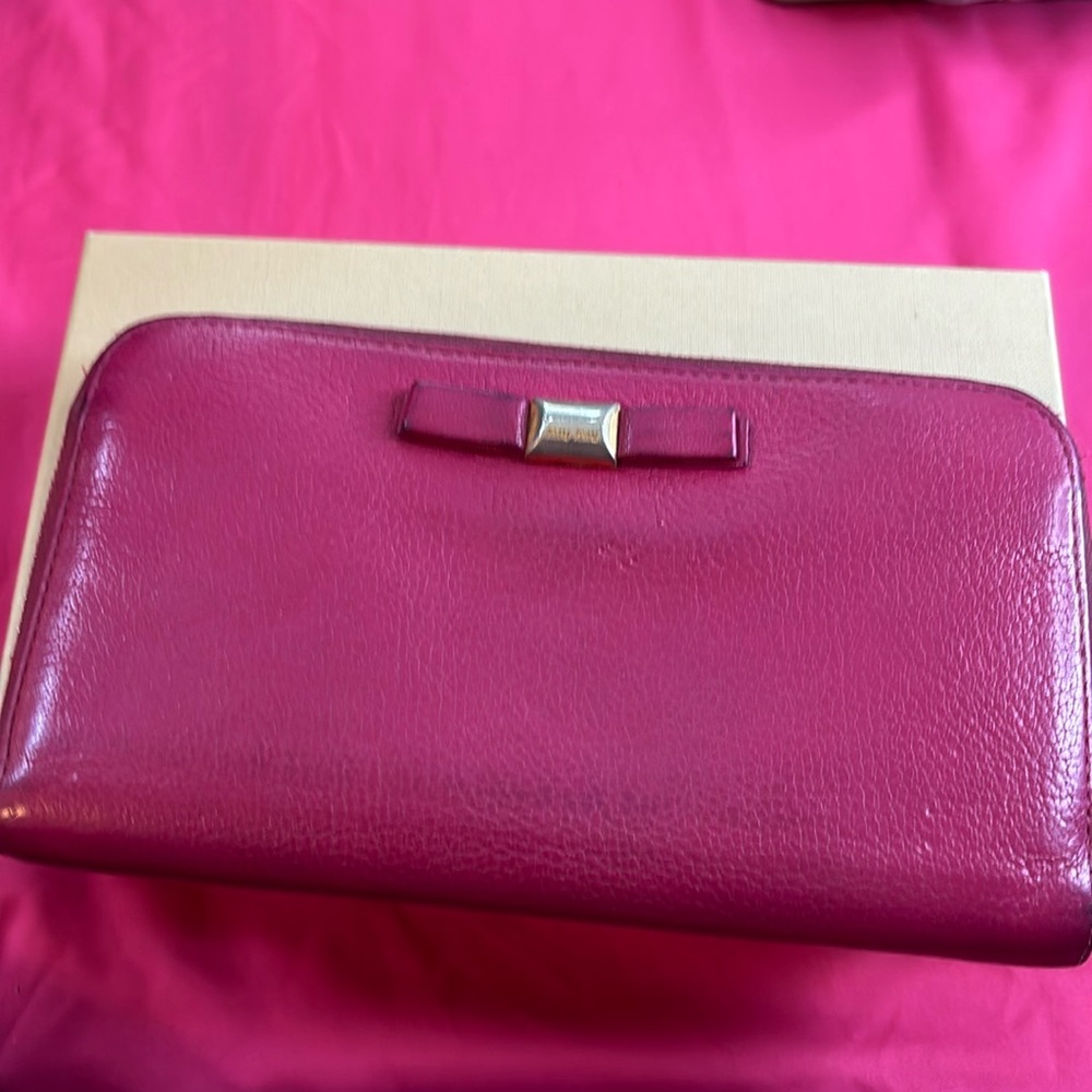 Miu Miu accordion zip wallet EUC